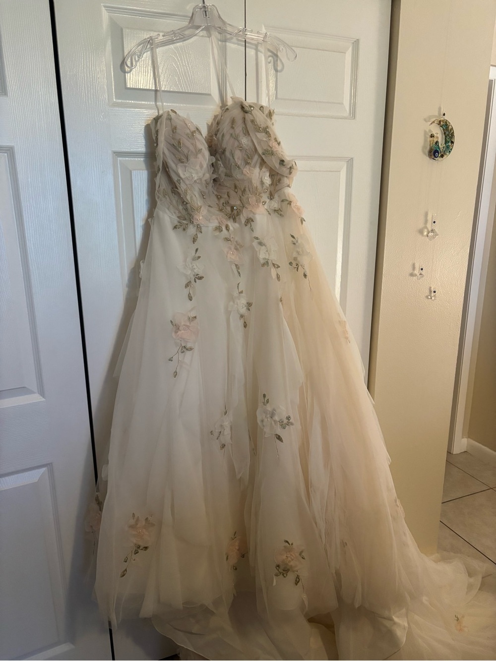 Morilee Petal wedding Dress Size 18 unaltered